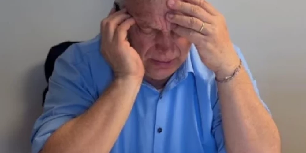 Ungārijas premjerminstrs Viktors Orbāns publicējis video, kurā viņš zvana savai meitai un sūdzas par Ukrainas draudiem (ekrānuzņēmums no video)