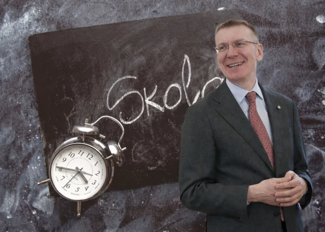 Ринкевич объяснил, что детям нужно не только учиться на латышском, но и использовать его в жизни