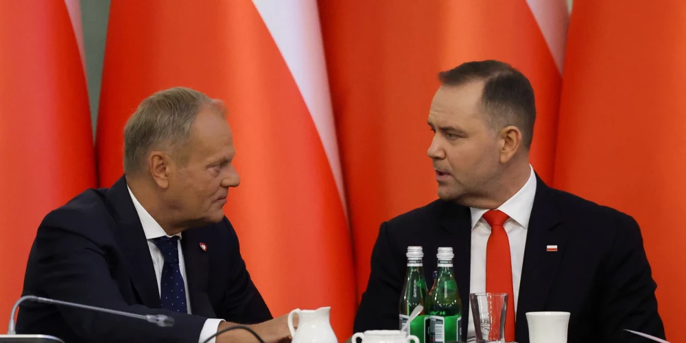 Polijas premjerministrs Donalds Tusks un prezidents Karols Navrockis