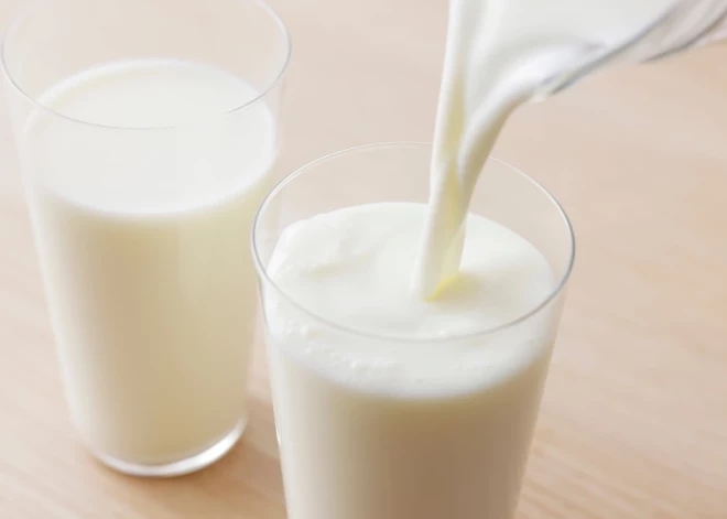 Стало известно, почему компания Zemturi отозвала свое молоко из магазинов Латвии