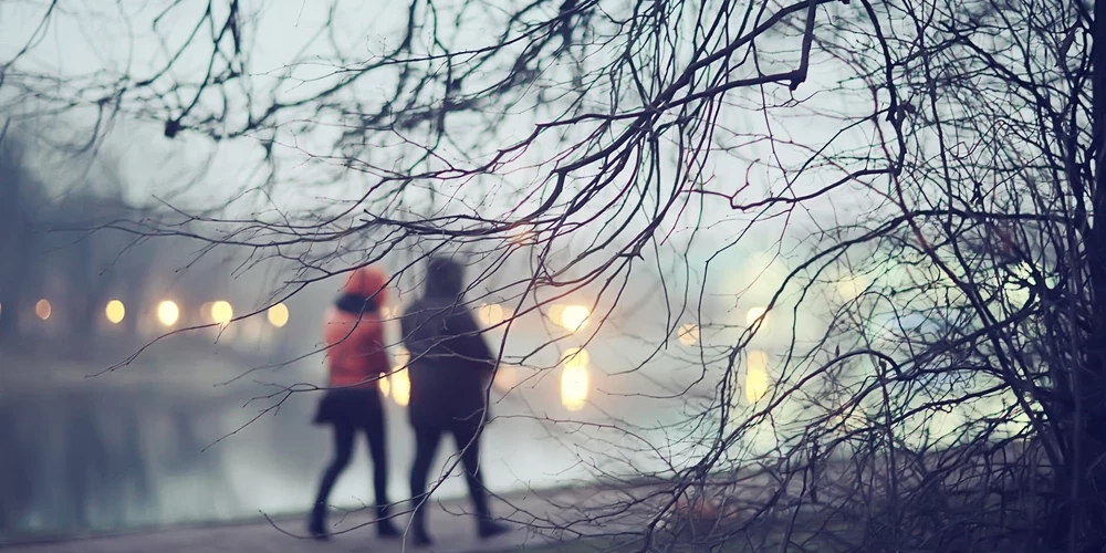 Sieviete sašauta pastaigas laikā.