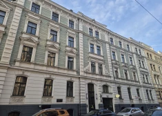 Pārdošanā izlikts vēsturisko ēku ansamblis Vīlandes ielā