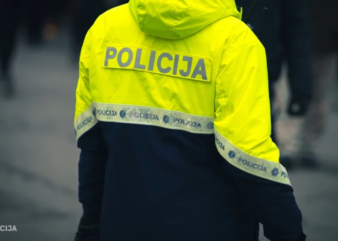 Par vairākām zādzībām un laupīšanu Daugavpilī aiztur divus vīriešus