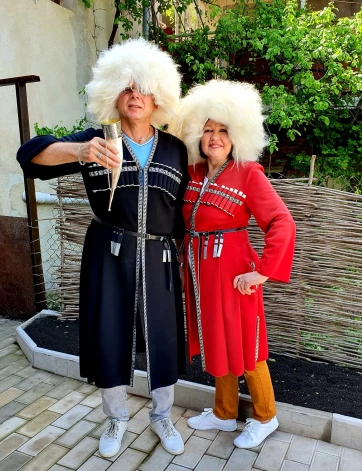 Signagi jeb Mīlestības pilsēta Kahetijas reģionā Gruzijā. Te var salaulāties 15 minūtēs jebkuras valsts pilsoņi jebkurā diennakts laikā, tikai jābūt personas dokumentiem. Tomēr, ja ir tāda vēlme, labāk ar laulātājiem sazināties iepriekš.