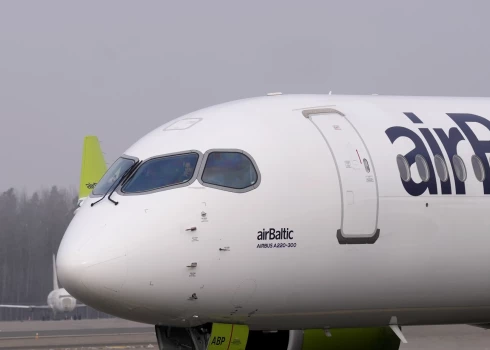 "airBaltic" pērn zaudējusi vienu "Airbus A220-300" lidmašīnu. 