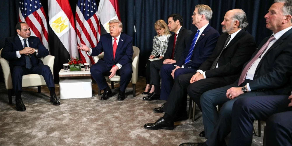 Jaunā Baltā nama mode pārsteidz pat kritiķus.