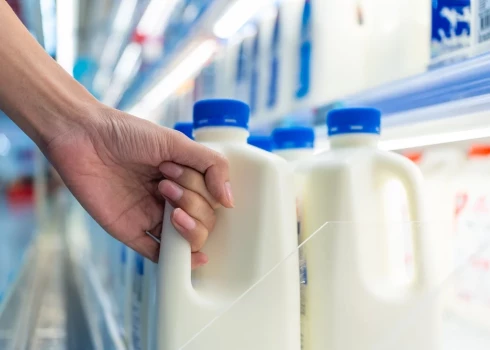 PVD ir apturējis "Zemturu piena" svaigpiena fasēšanu un noteicis pagaidu aizliegumu svaigpiena realizācijai.