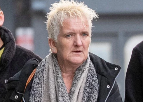 Королевский суд в Глостере приговорил к 13 годам заключения 56-летнюю мать 10 детей Аманд Уиксон.