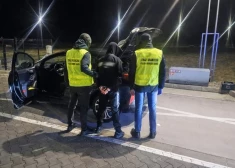 Polijā arestēts Latvijas pilsonis, pie kura atrasti teju trīs kilogrami kokaīna. FOTO