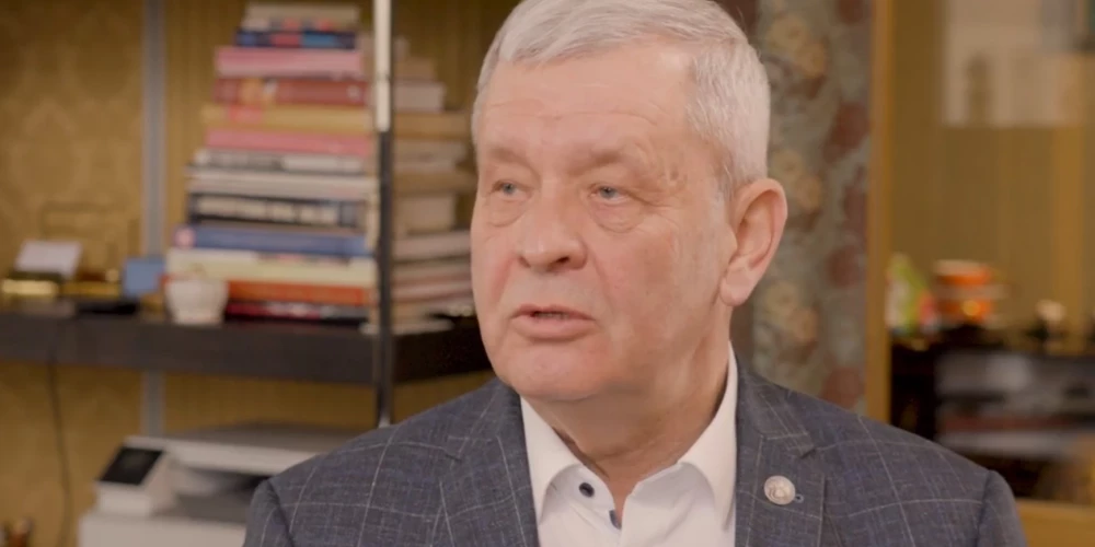 Атис Слактерис.