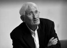 Miris viens no ievērojamākajiem mūsdienu sociologiem un filozofiem Jirgens Hābermāss