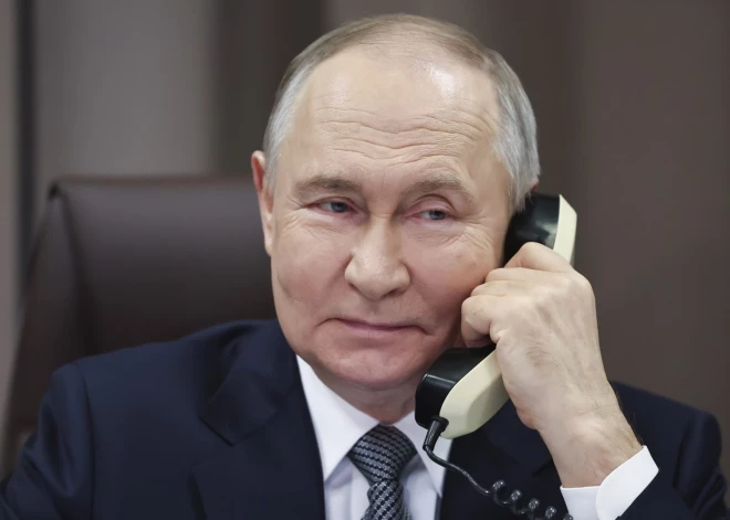 Tramps izglābis Putinu no ļaunākā