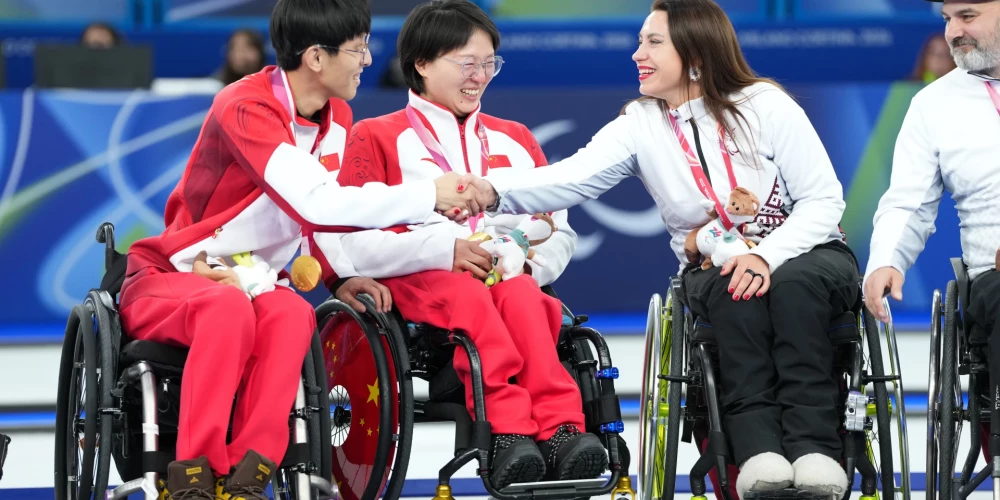 Latvijas delegācija nepiedalīsies ziemas paralimpisko spēļu noslēguma ceremonijā.