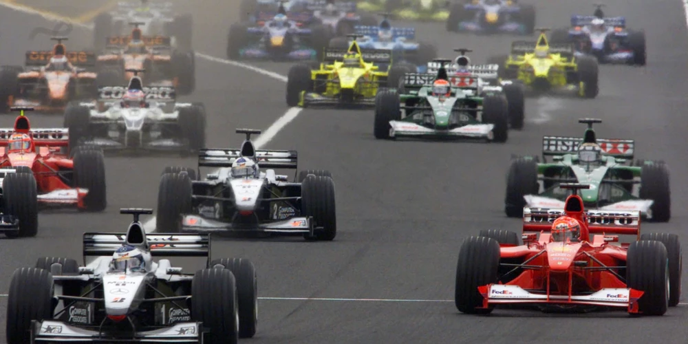 Atceltas Bahreinas un Saūda Arābijas F-1 "Grand Prix" sacīkstes.