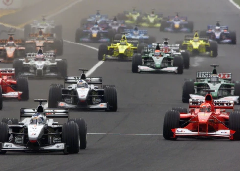 Atceltas Bahreinas un Saūda Arābijas F-1 "Grand Prix" sacīkstes.