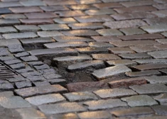 Pieteikumu skaits par bedrēs bojātiem auto martā pieaudzis gandrīz četras reizes