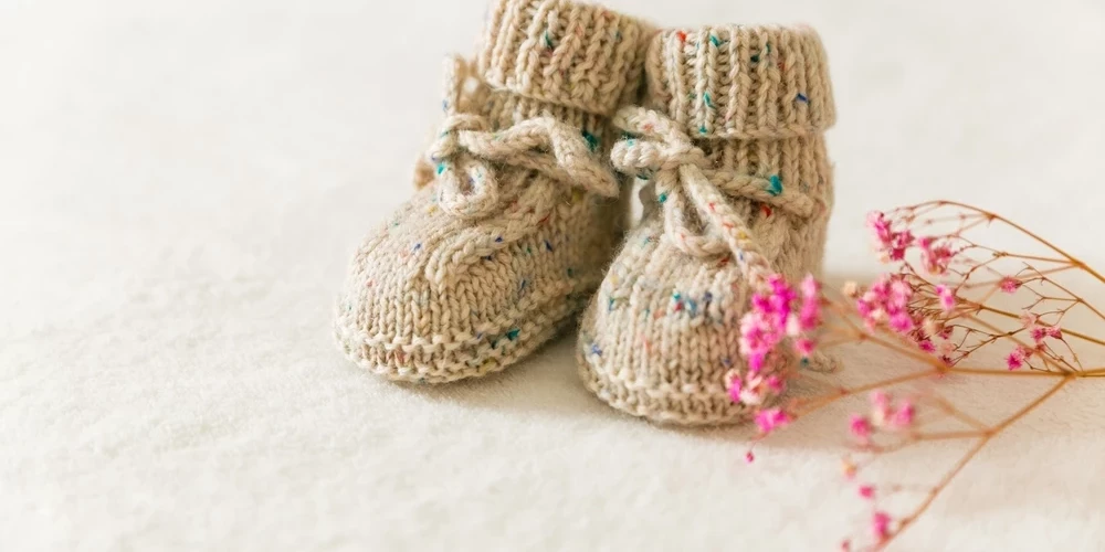 Pērn lielākais reģistrētais bērnu skaits vienai sievietei Latvijā bija 16.