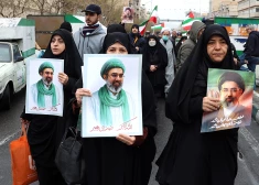 Klīstot baumām par Modžtabas Hameneji kritisko stāvokli, Kuveitas laikraksts apgalvo, ka viņš slepeni aizvests uz Maskavu