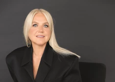 Meitene no Jaunpils, kura rīkoja Raimonda Paula 90. jubilejas koncertu... Saruna ar Andu Zadovsku