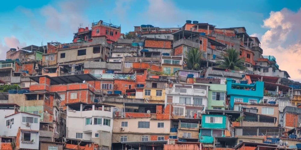 В 2017 году испанская туристка погибла во время перестрелки между полицией и наркоторговцами — после этого туризм в районе полностью прекратился. Когда через несколько лет он возобновился, многие посетители снова начали бесконтрольно бродить по району.