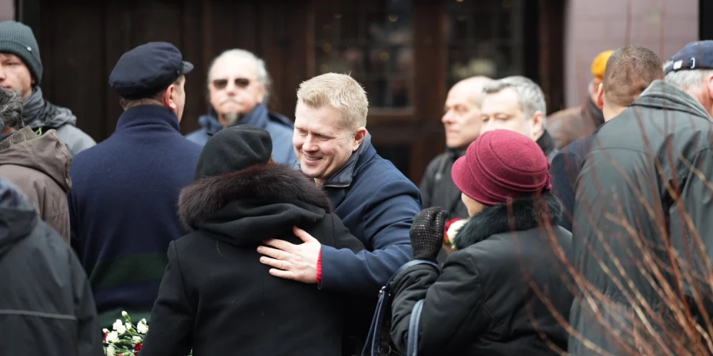 Leģionāru piemiņas gājiens un ziedu nolikšana pie Brīvības pieminekļa