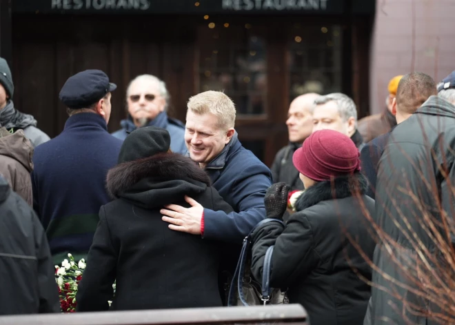 Leģionāru piemiņas gājiens un ziedu nolikšana pie Brīvības pieminekļa