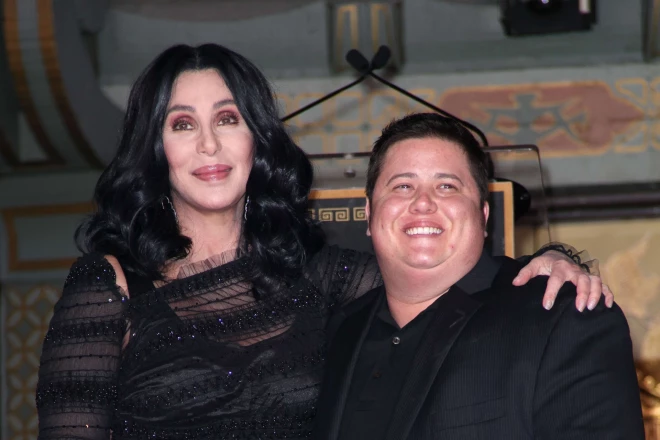 Šēra ar dēlu Čezu 2010. gadā.