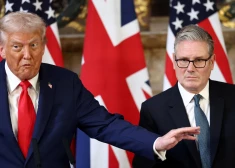 Britu premjers Stārmers reaģē uz Trampa draudiem par NATO "slikto nākotni", ja neatsauksies viņa aicinājumam saistībā ar Irānu