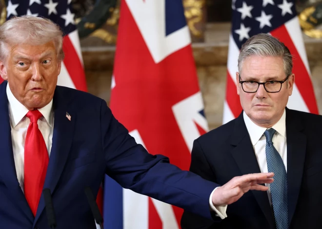 Britu premjers Stārmers reaģē uz Trampa draudiem par NATO "slikto nākotni", ja neatsauksies viņa aicinājumam saistībā ar Irānu