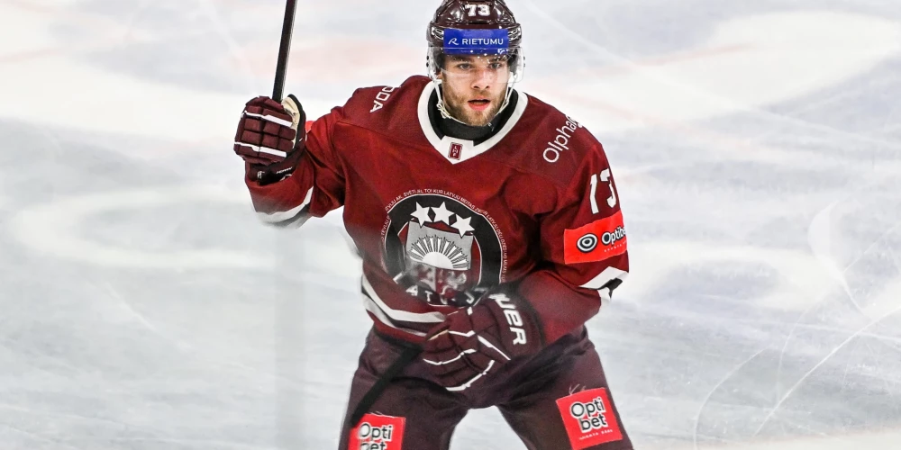 Latvijas uzbrucējs Deniss Smirnovs. 