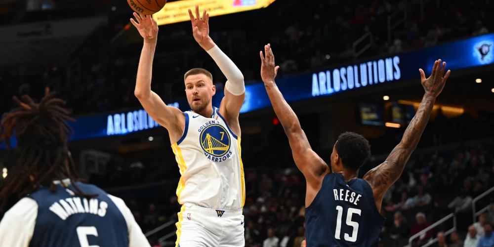 Latvijas basketbolists Kristaps Porziņģis pirmdien guva 30 punktus Nacionālās basketbola asociācijas mačā, kurā viņa pārstāvētā Goldensteitas "Warriors" komanda izcīnīja uzvaru.