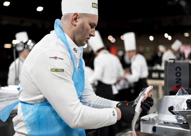 Latvijas pavāri veiksmīgi uzstājušies prestižākajā kulinārijas konkursā pasaulē "Bocuse d’Or"
