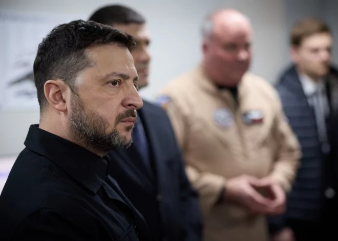 Zelenskis: "Mēs lūdzām viņus nepiegādāt Krievijai ieročus..."