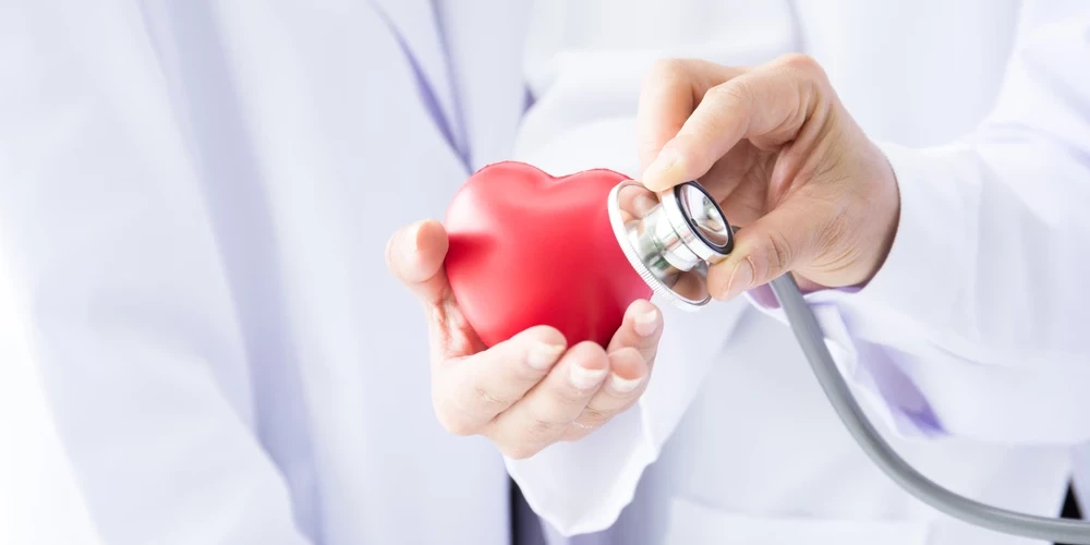 В Латвии лишь малая часть жителей проходит важный скрининг, способный предупредить инфаркт и инсульт.