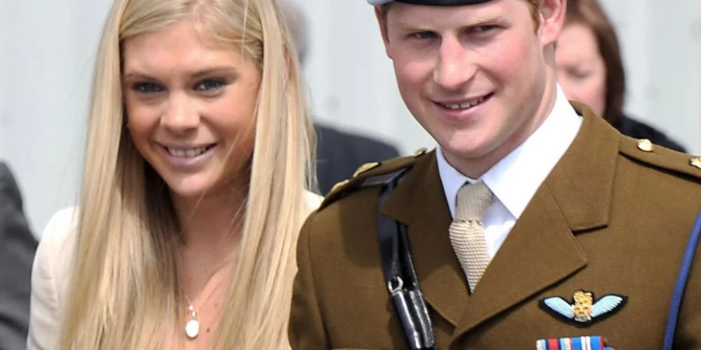 Čelsija Deivija un princis Harijs 2010. gadā.