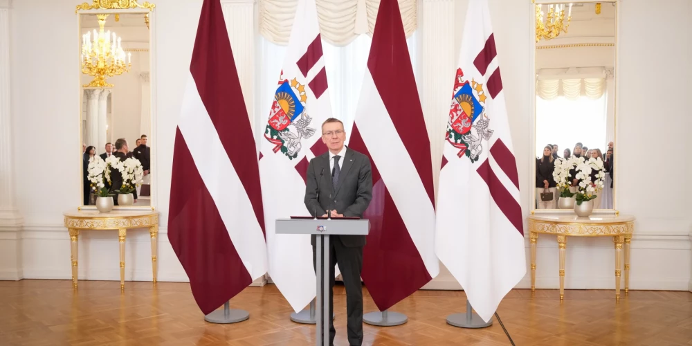 Valsts prezidents Edgars Rinkēvičs sveic Milānas-Kortīnas 2026. gada ziemas olimpisko spēļu dalībniekus.