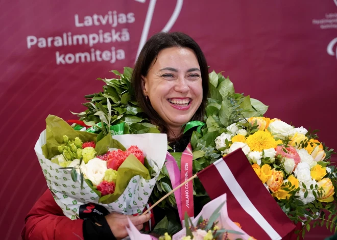 Paralimpisko spēļu medaļniece Poļina Rožkova laimīga, ka 14 gadu ilgais darbs atmaksājies