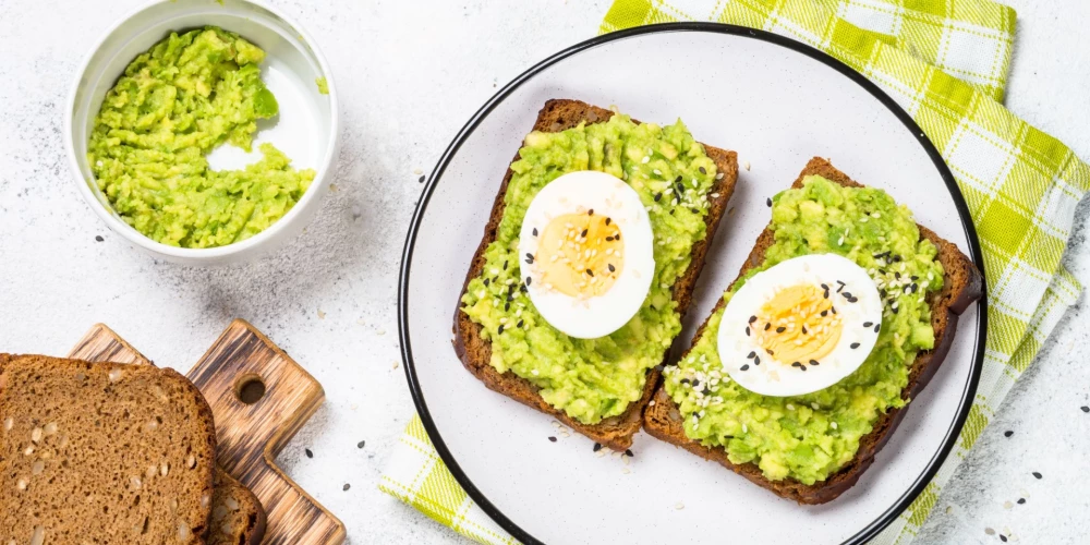 Olu krēmu un sīpolu sviestu var uzglabāt ledusskapī vairākas dienas.  