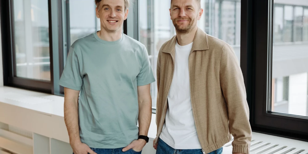 "Mintos" līdzdibinātāji Mārtiņš Valters un Mārtiņš Šulte (publicitātes foto)