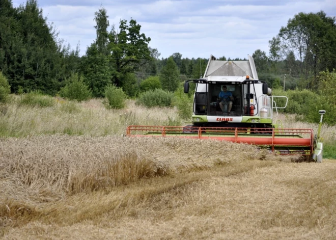 Augsto degvielas cenu dēļ daļa lauksaimnieku šaubās, vai šogad ir vērts strādāt