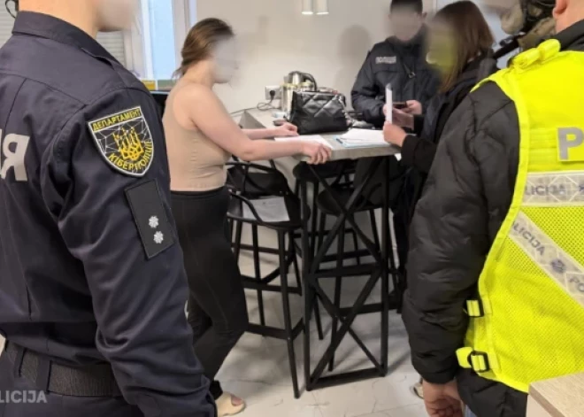 Izkrāpti 2 miljoni eiro: Valsts policija telefonkrāpšanas lietā noskaidro vairāk nekā 170 naudas mūļus