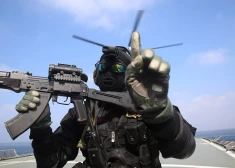 Krievija apmācījusi Irānas armiju karot pret ASV, kā uzbrukt bāzēm un radariem ar droniem un raķetēm