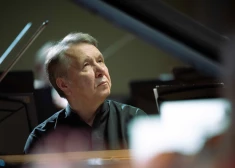 Izcilais pianists Mihails Pletņovs sniegs papildkoncertu "Dzintaru koncertzālē"