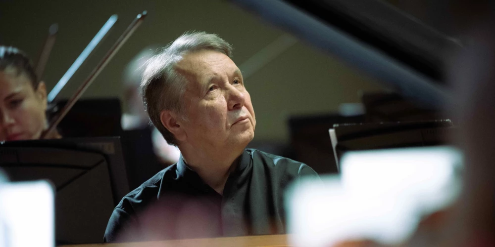 Михаил Плетнев - уникальный музыкант.