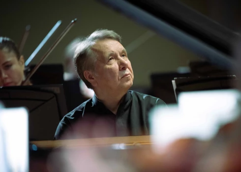 Михаил Плетнев - уникальный музыкант.