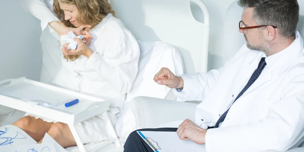 Dzemdēt negribošas sievietes Krievijā sūtīs pie psihologa