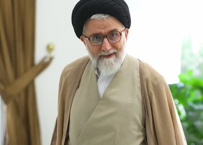 Modžtaba Hameneji draud atriebties tiem, kuri nogalināja Irānas Augstākās nacionālās drošības padomes vadītāju