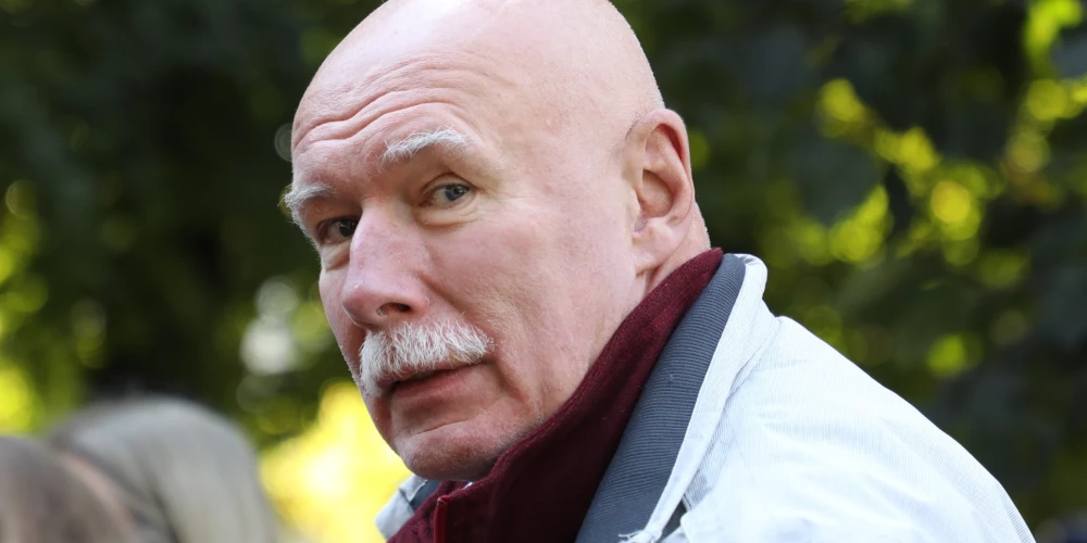 Почетный доктор Латвийской академии наук Петерис Апинис.