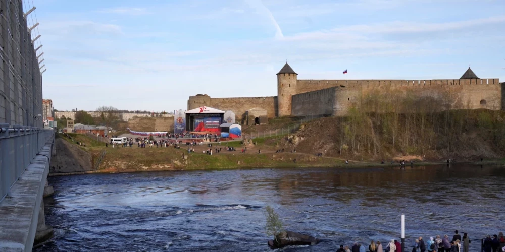 Россия развернула в Эстонии масштабную кампанию провокаций, пытаясь "отделить" город Нарва.