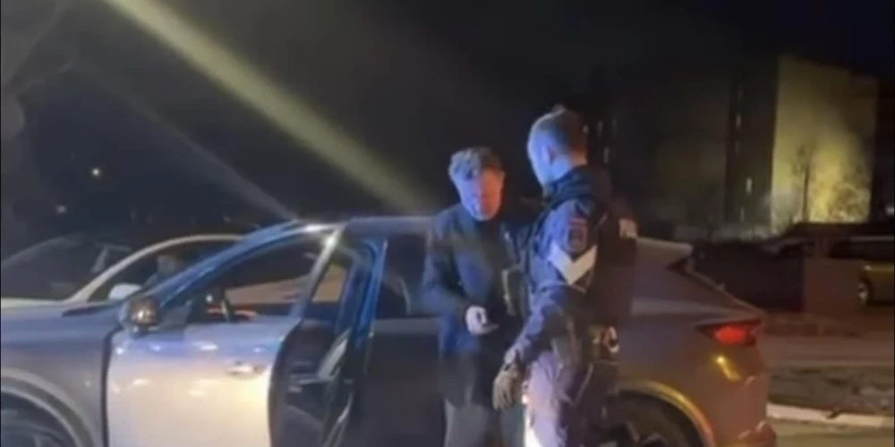 Valsts policija komentējusi jautājumu par dziedātāja Normunda Rutuļa automašīnas iespējamo konfiskāciju. 